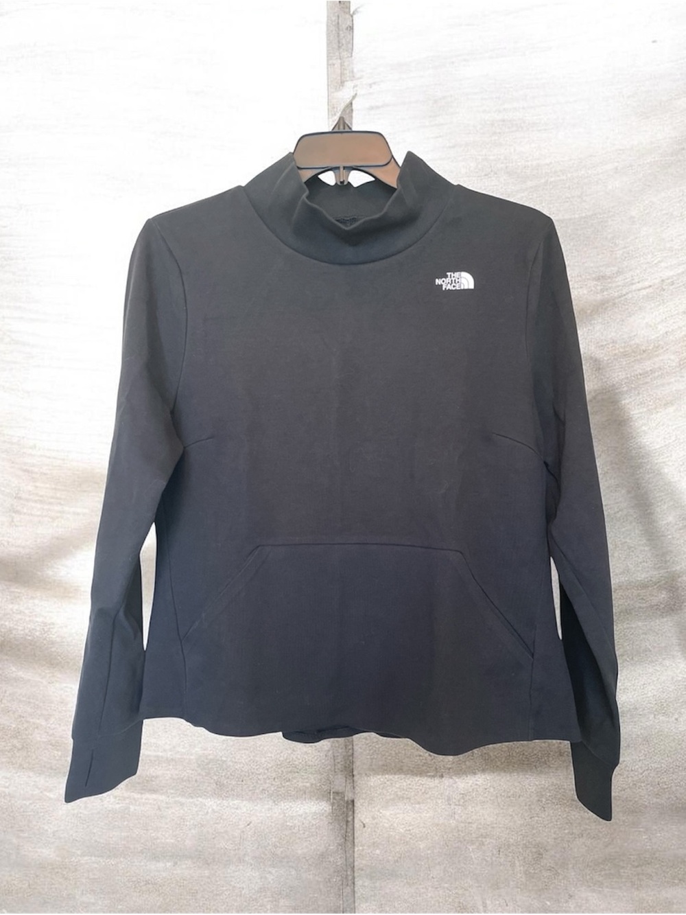The North Face Women’s Black Funnel Neck Pullover Sweatshirt